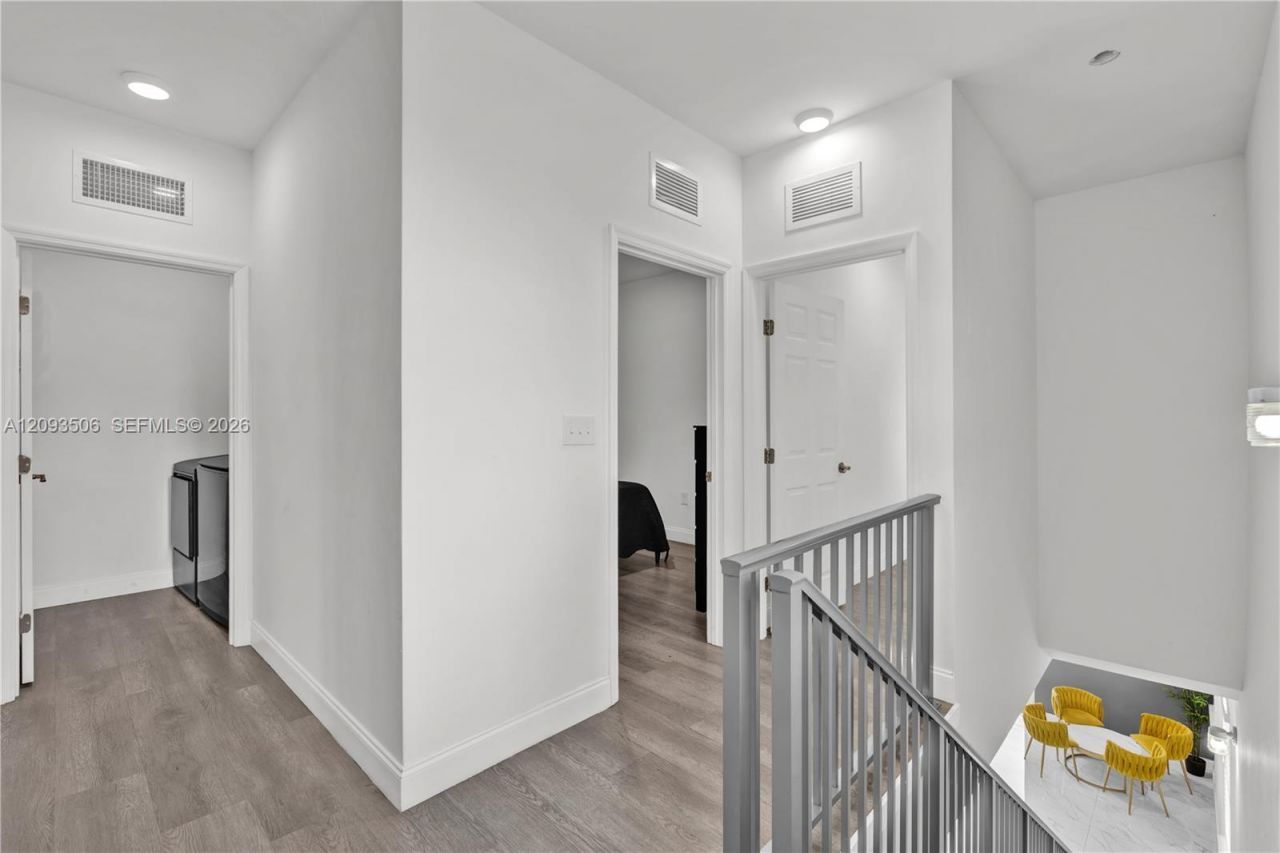 1968 NW 25th Ave, Unit #1970, Miami, FL 33125 Photo