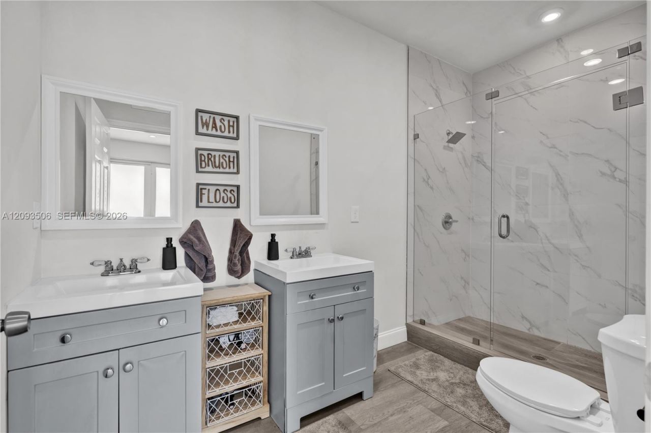 1968 NW 25th Ave, Unit #1970, Miami, FL 33125 Photo