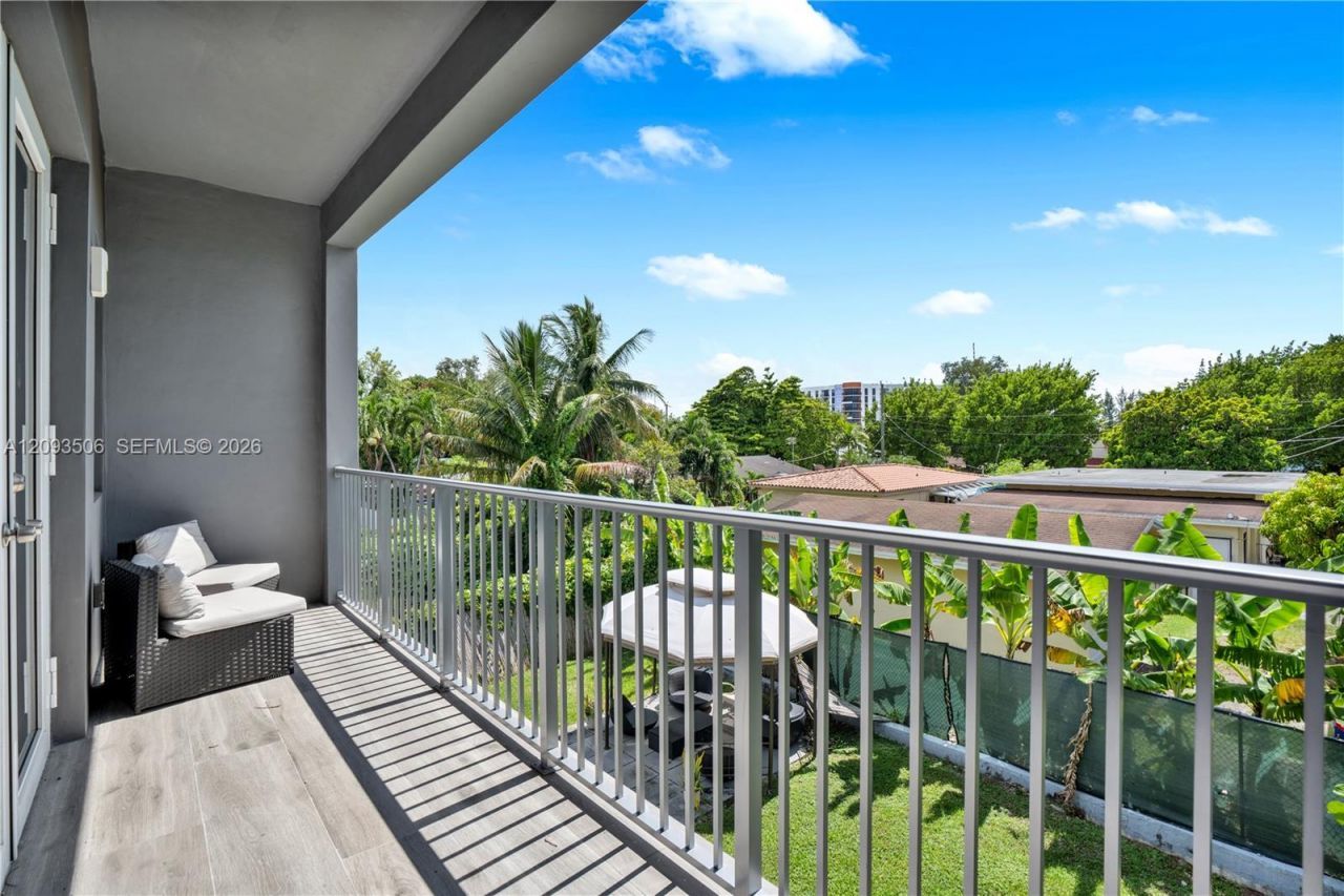 1968 NW 25th Ave, Unit #1970, Miami, FL 33125 Photo
