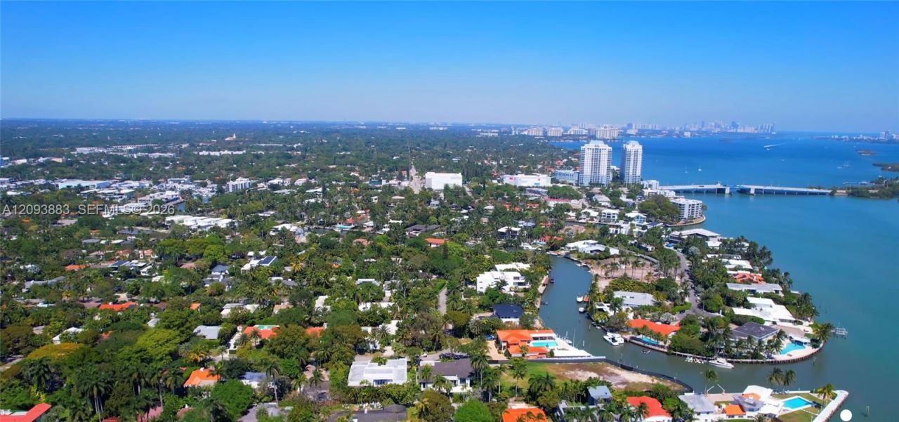 1025 Belle Meade Island Dr , Miami, FL 33138 Photo