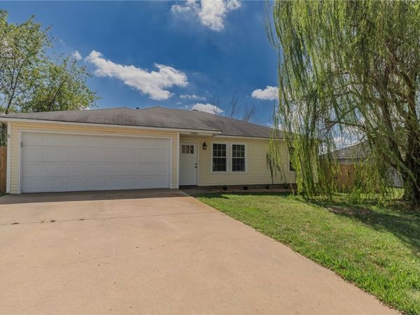 22023 Annette Drive , Siloam Springs, AR 72761