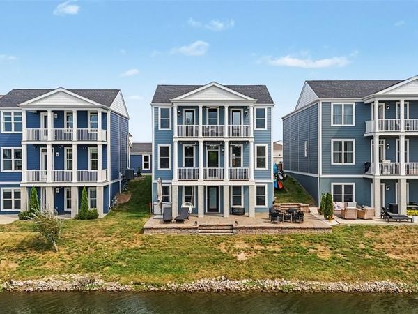 130 Suntan Way, St Charles, MO 63301