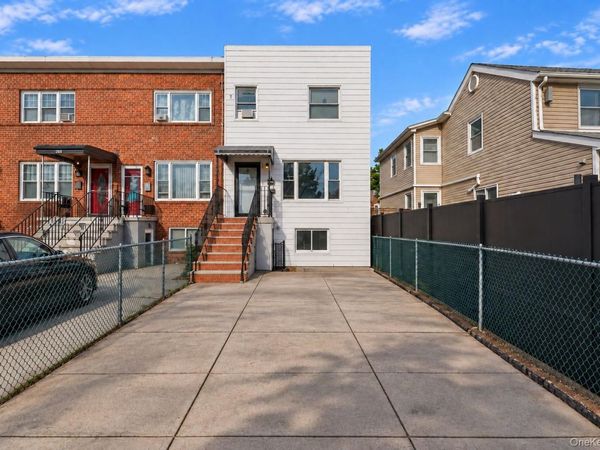 276 Swinton Avenue , Bronx, NY 10465