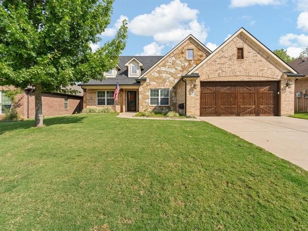 3137 Shoreline Drive, Burleson, TX 76028