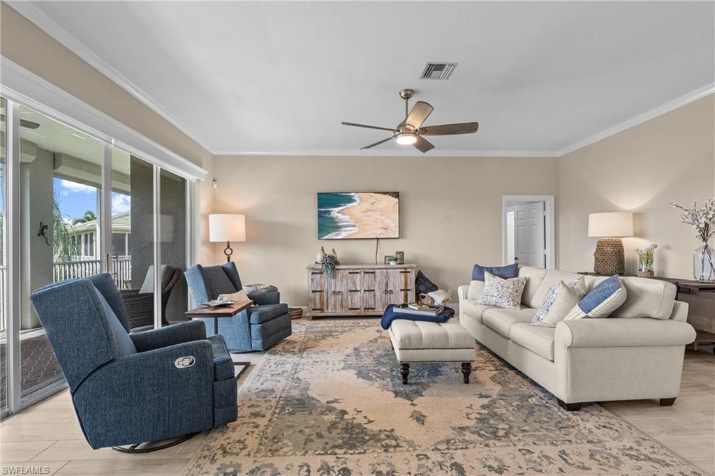 658 Vintage Reserve Cir S, Unit 7C, Naples, FL 34119 Photo