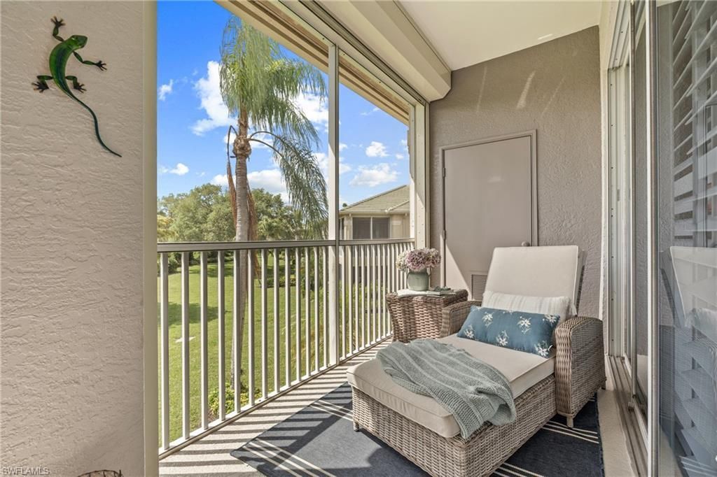 658 Vintage Reserve Cir S, Unit 7C, Naples, FL 34119 Photo
