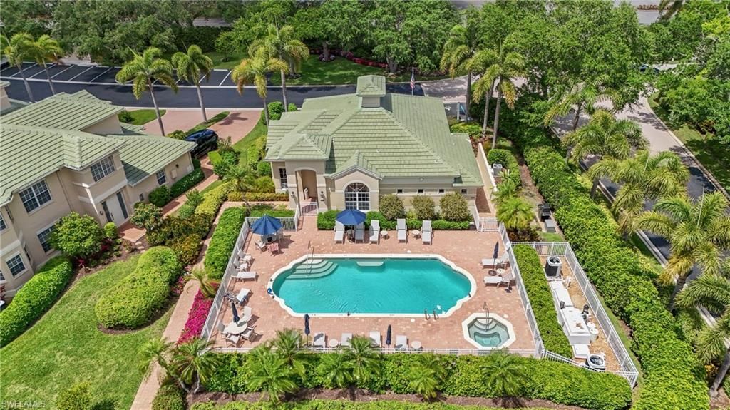 658 Vintage Reserve Cir S, Unit 7C, Naples, FL 34119 Photo