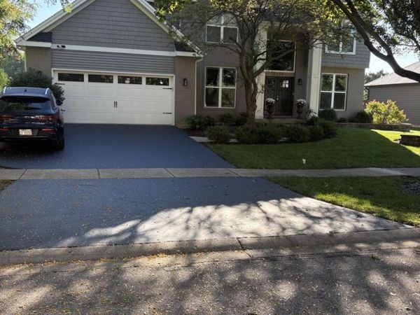 2559 W Walnut Avenue , Geneva, IL 60134