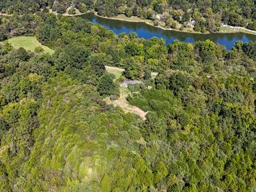 948 Arrowhead Lake Road, Sadieville, KY 40370