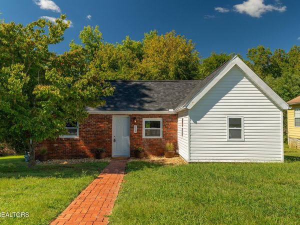 618 Glendale Ave, Clinton, TN 37716