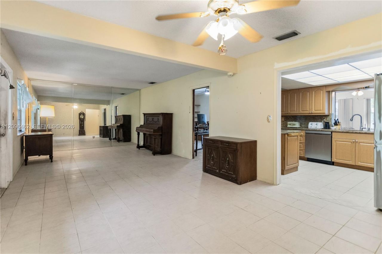 4899 NW 7th Dr, Plantation, FL 33317 Photo
