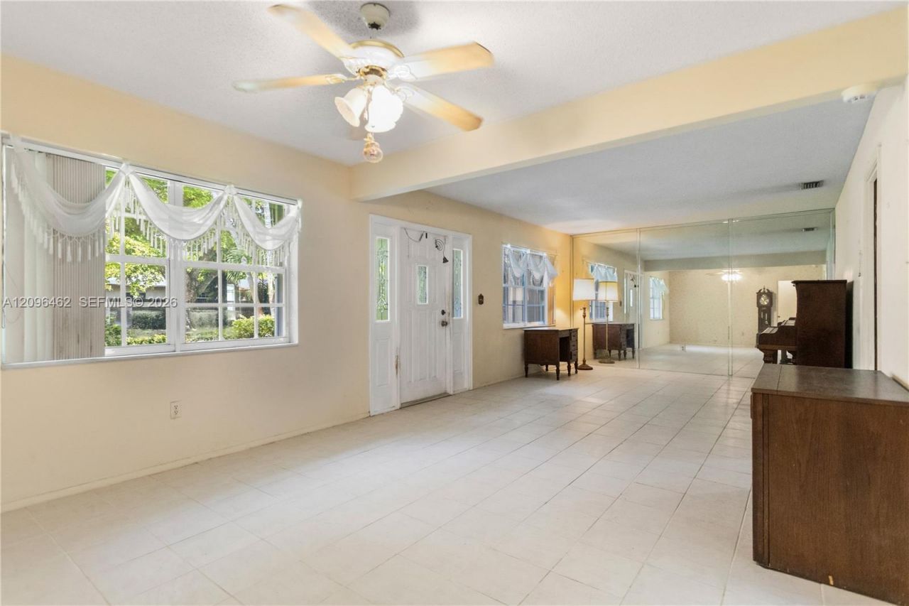 4899 NW 7th Dr, Plantation, FL 33317 Photo