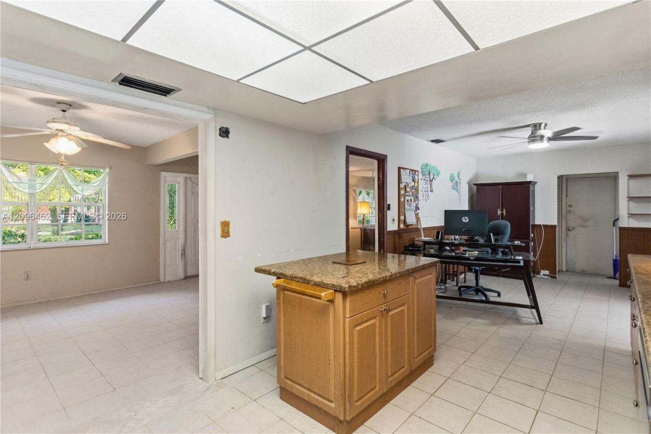 4899 NW 7th Dr, Plantation, FL 33317 Photo