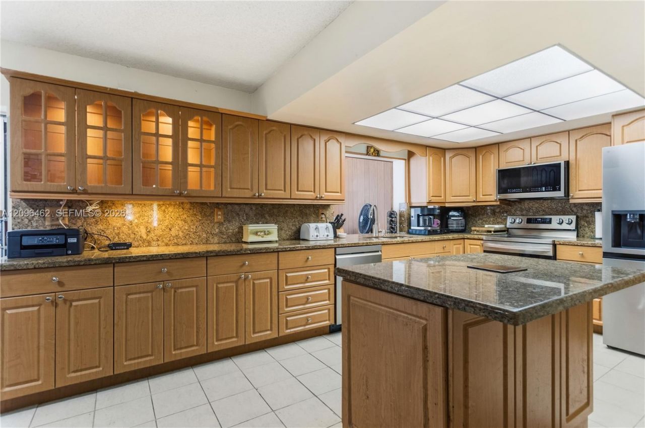 4899 NW 7th Dr, Plantation, FL 33317 Photo
