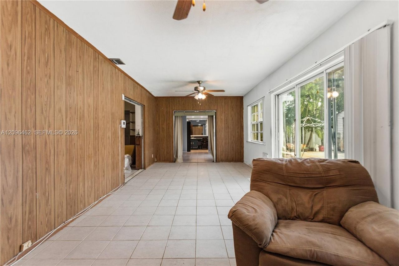 4899 NW 7th Dr, Plantation, FL 33317 Photo