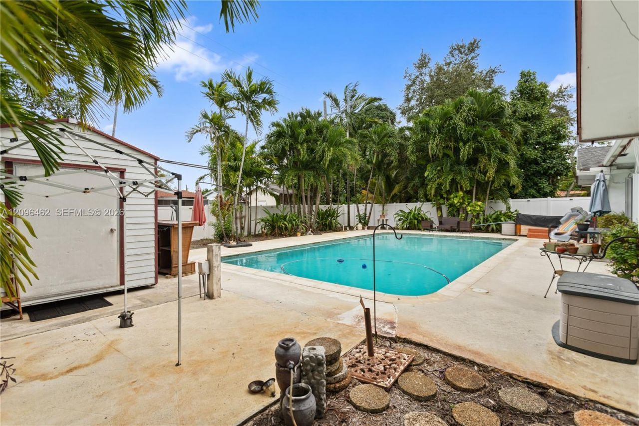 4899 NW 7th Dr, Plantation, FL 33317 Photo