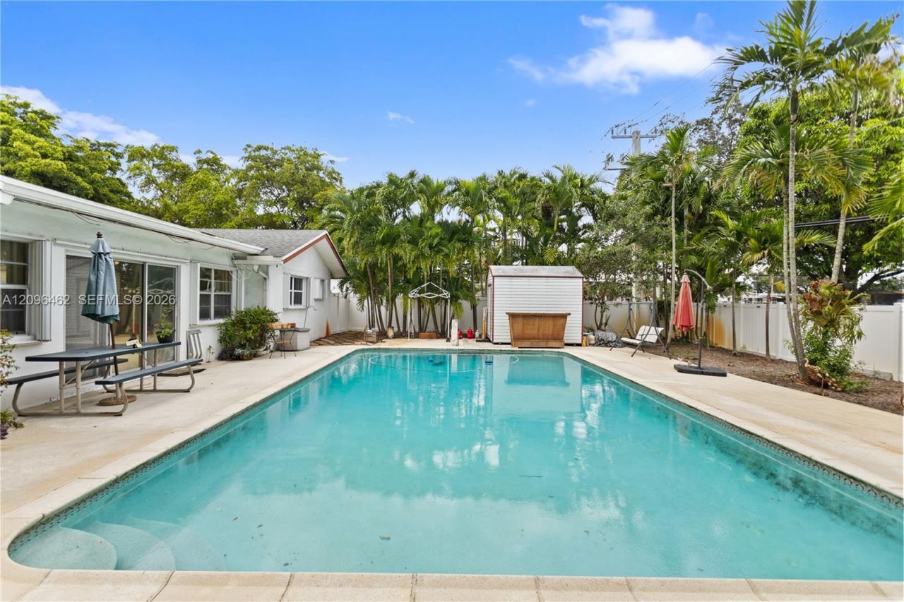 4899 NW 7th Dr, Plantation, FL 33317 Photo