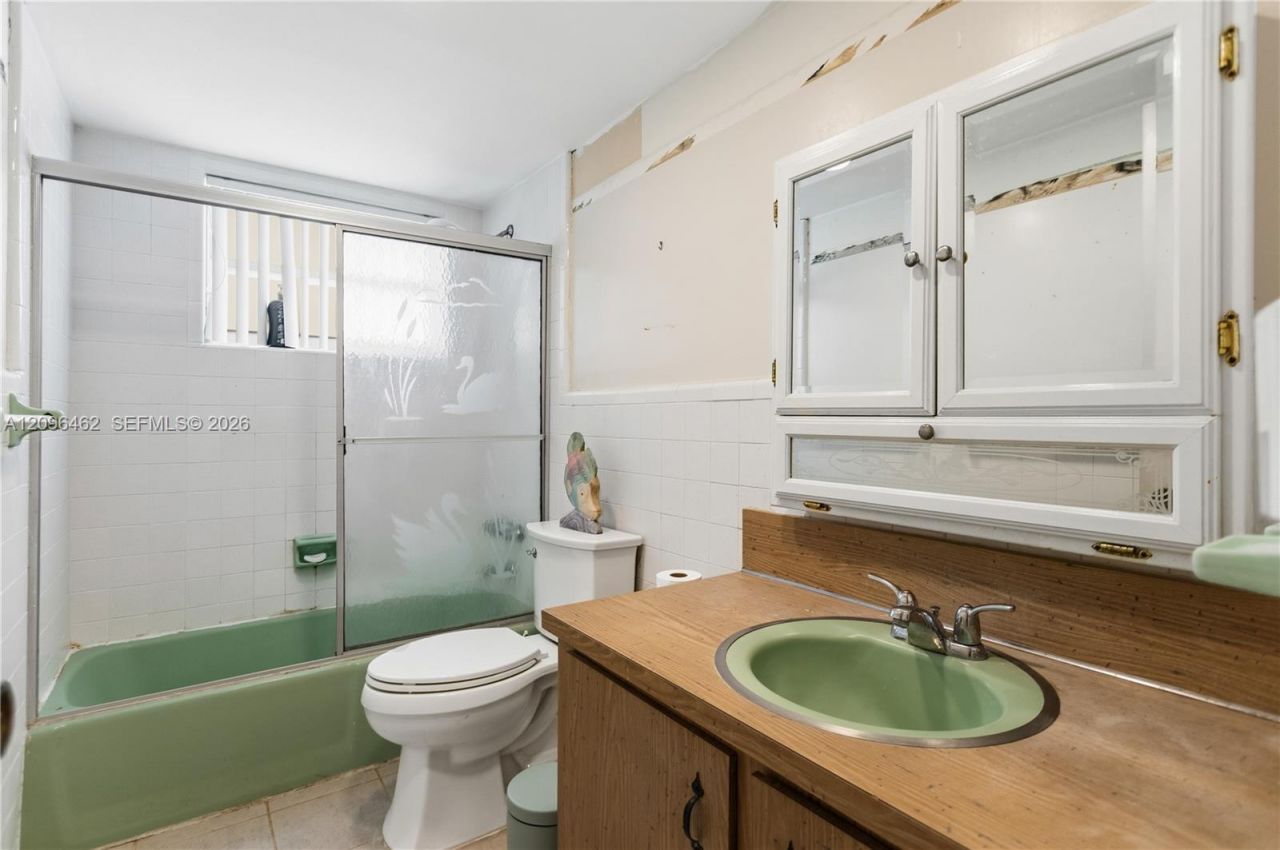 4899 NW 7th Dr, Plantation, FL 33317 Photo