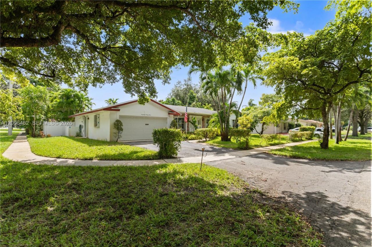 4899 NW 7th Dr, Plantation, FL 33317 Photo
