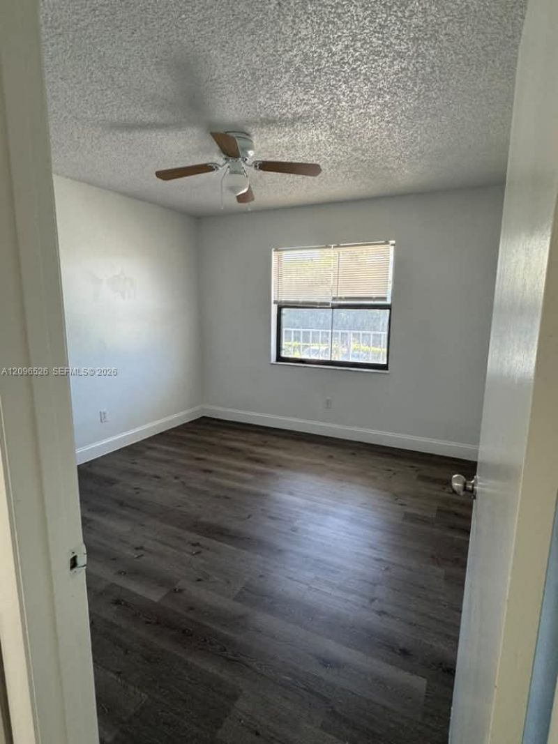 617 Ixoria Ave , Unit 16, Fort Pierce, FL 34982 Photo