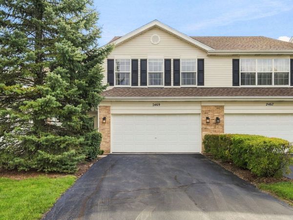 2469 Stoughton Circle, Unit 2469, Aurora, IL 60502