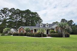 101 Fairway Court photo 4