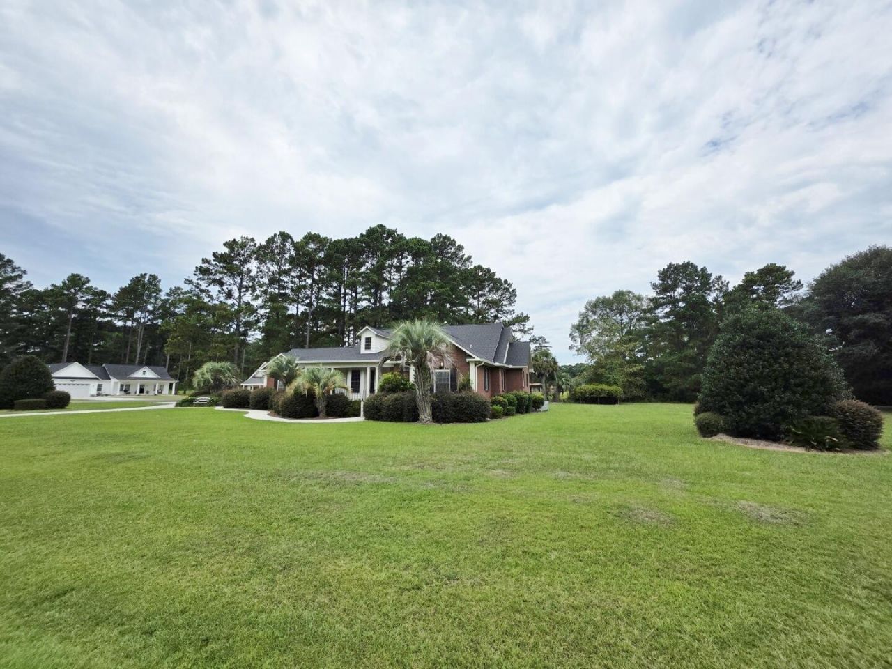 101 Fairway Court Photo 4