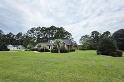 101 Fairway Court photo 4