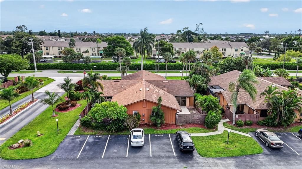 6305 Royal Woods Dr, Fort Myers, FL 33908 Photo
