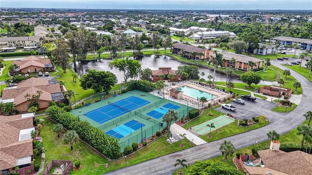 6305 Royal Woods Dr, Fort Myers, FL 33908 Photo