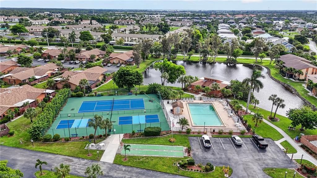 6305 Royal Woods Dr, Fort Myers, FL 33908 Photo
