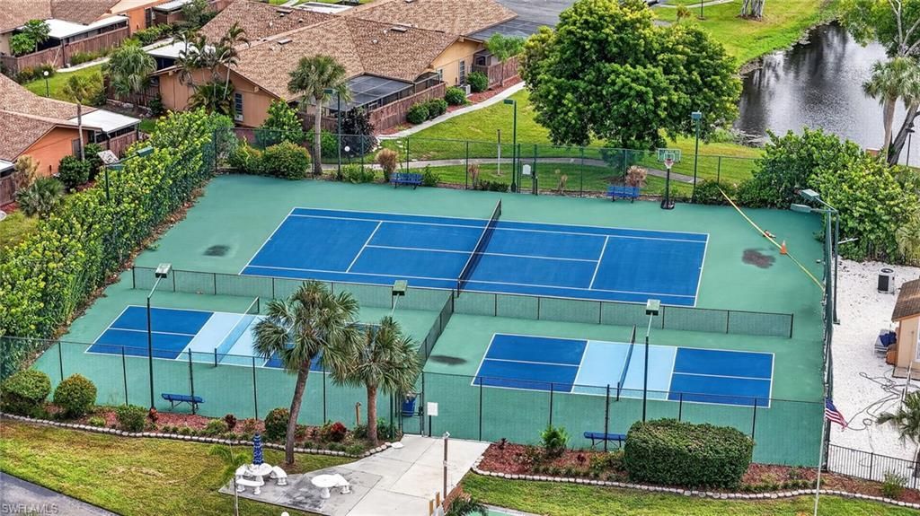 6305 Royal Woods Dr, Fort Myers, FL 33908 Photo