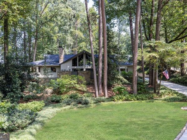945 River Overlook Court, Sandy Springs, GA 30328