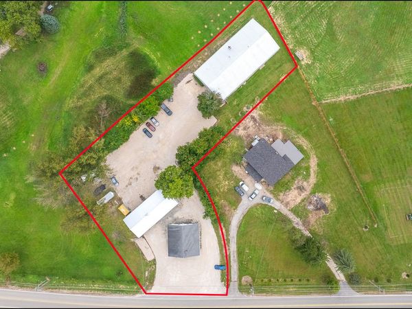 2450 S Cannonball Trail , Bristol, IL 60512