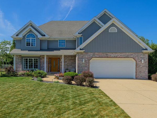 19400 Stonehenge Drive , Mokena, IL 60448