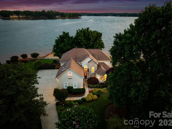 217 Westpaces Road , Mooresville, NC 28117