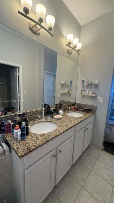 19301 NE 8th Ct, Miami, FL 33179 Photo