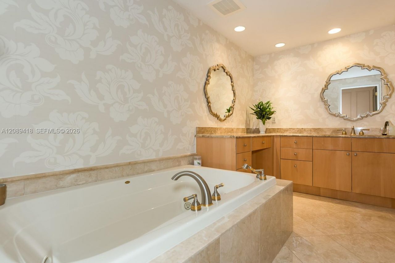 3501 N Ocean Drive , Unit 7C, Hollywood, FL 33019 Photo