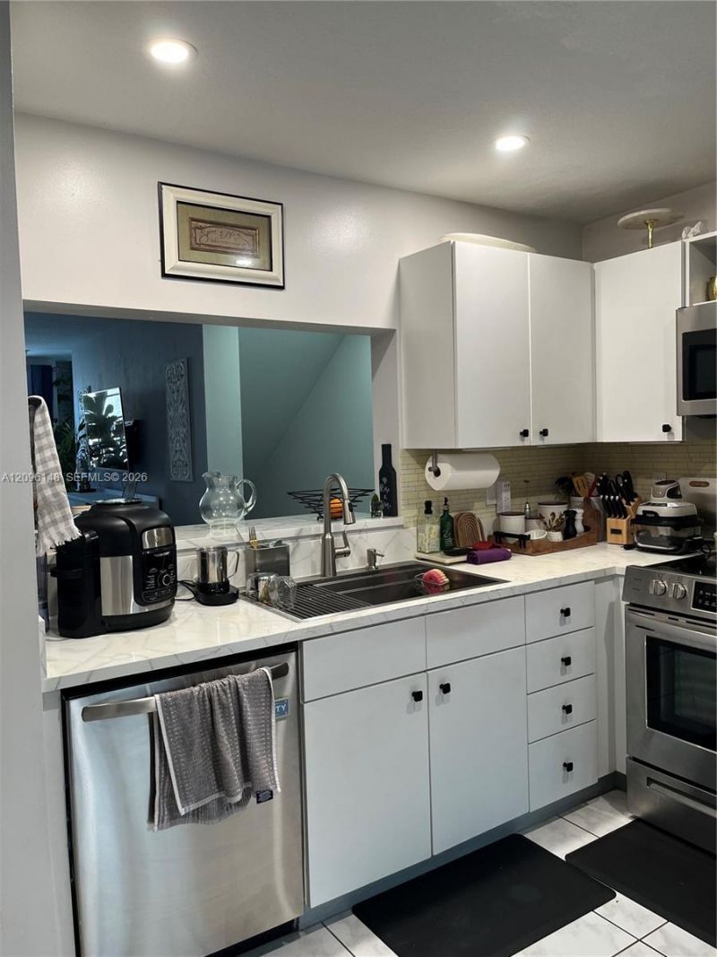 12035 SW 14th St , Unit 104, Miami, FL 33184 Photo
