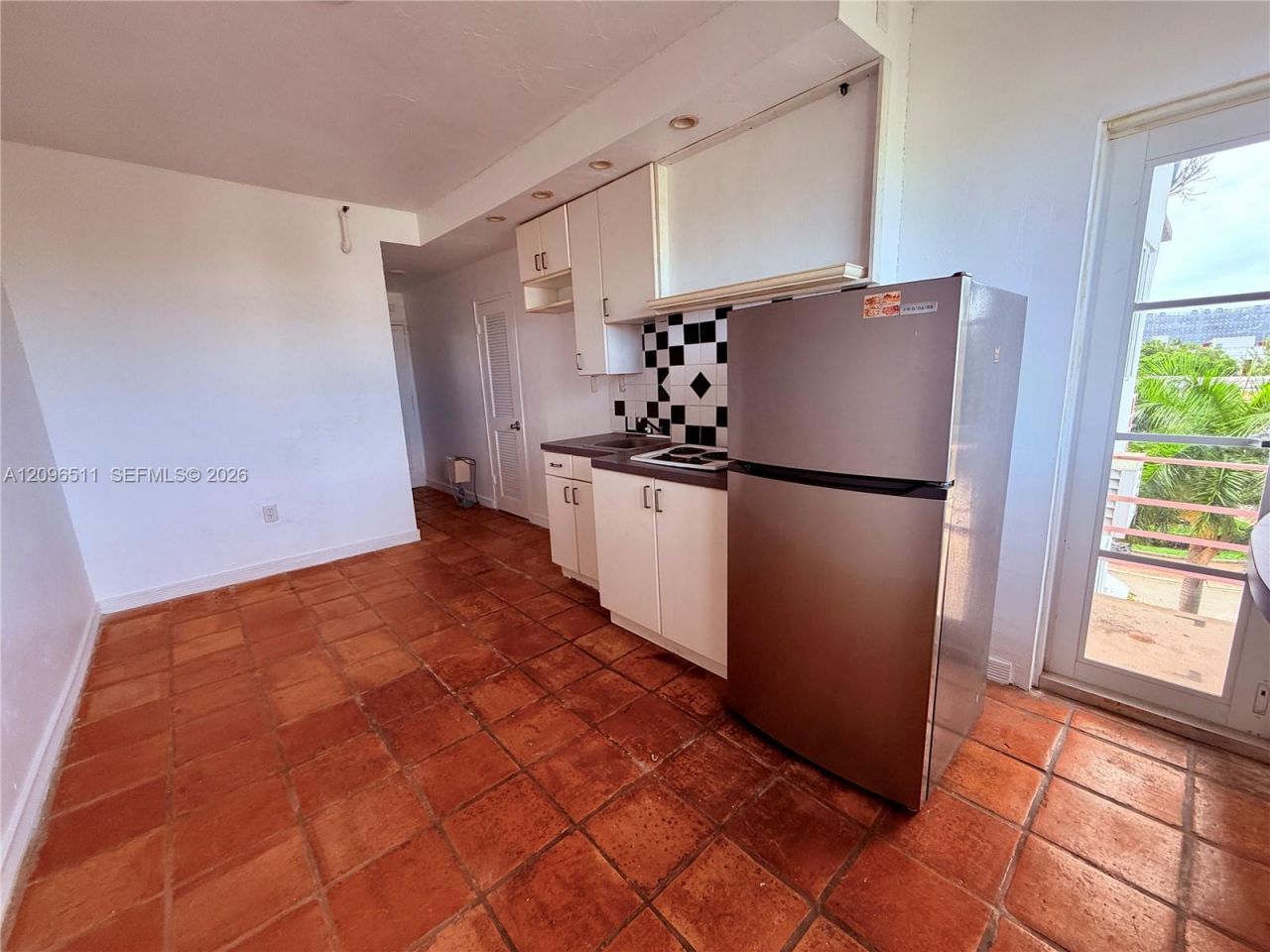 255 W 24th St , Unit 435, Miami Beach, FL 33140 Photo