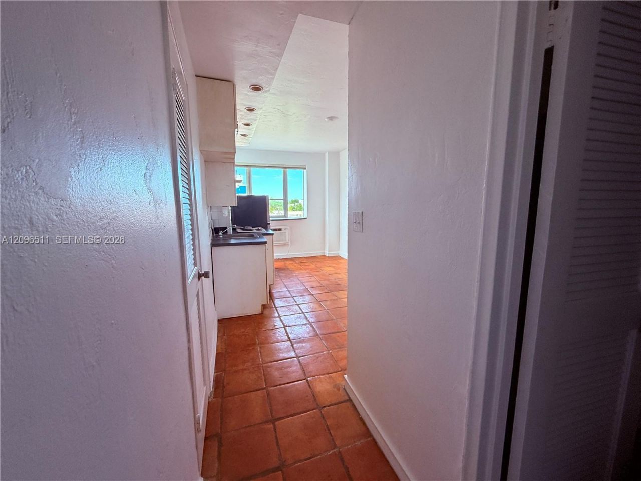 255 W 24th St , Unit 435, Miami Beach, FL 33140 Photo