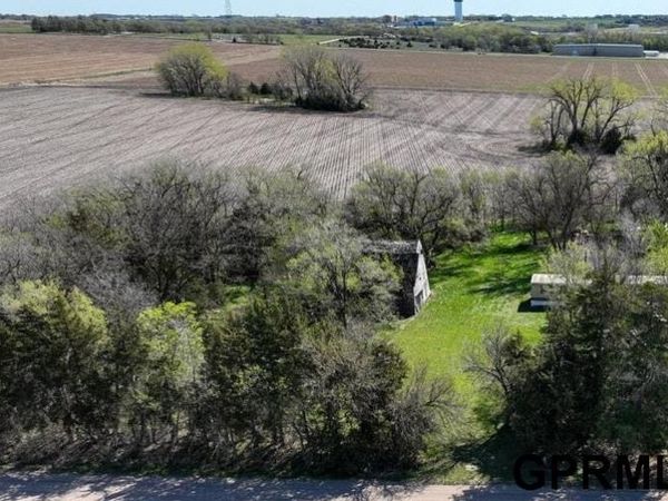 518 Country Road 2250 Road, Crete, NE 68333