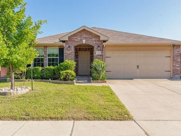 3240 Sadie Trail, Fort Worth, TX 76137