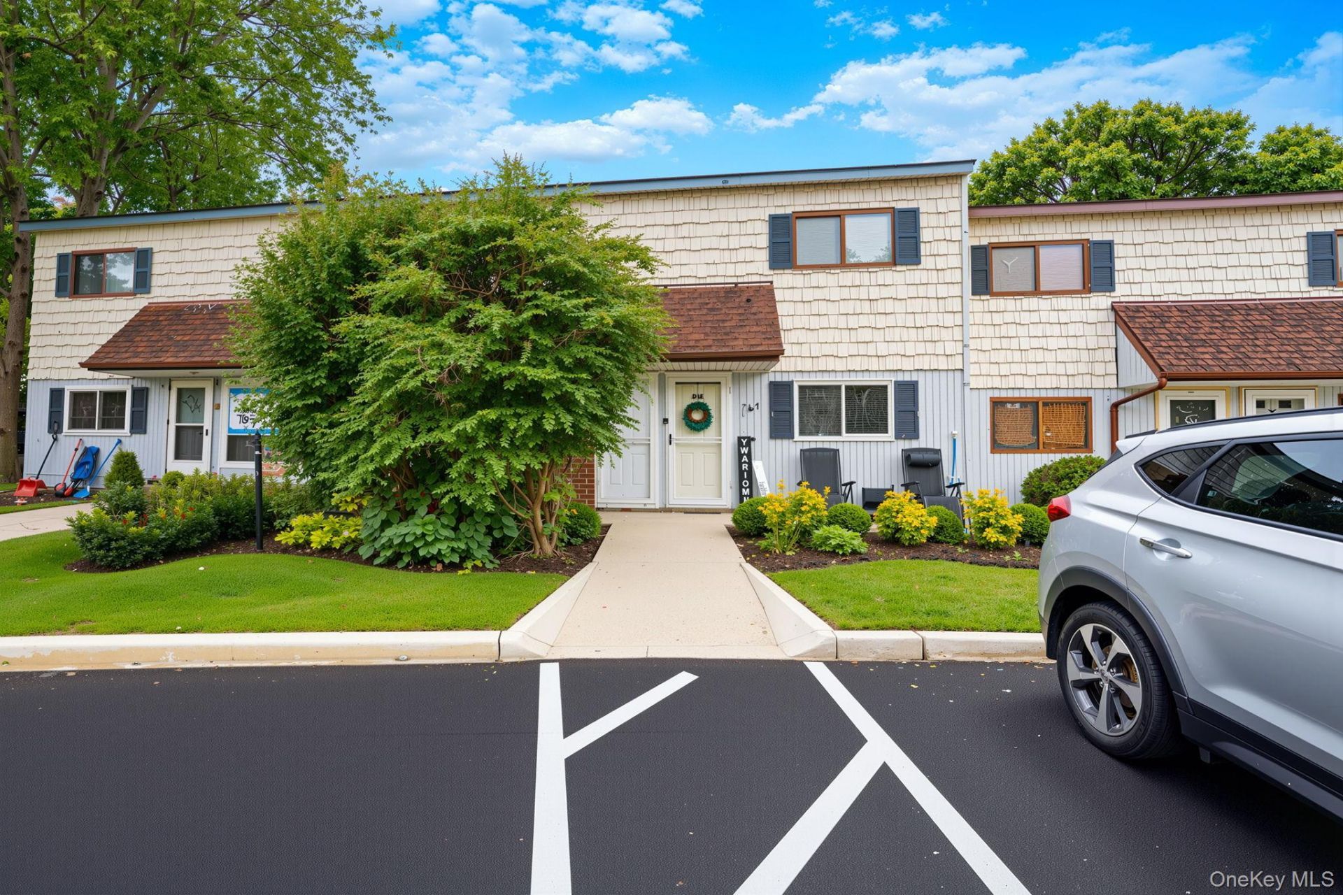 167 Pointe Circle N, Unit 167, Coram, NY 11727 Main Photo