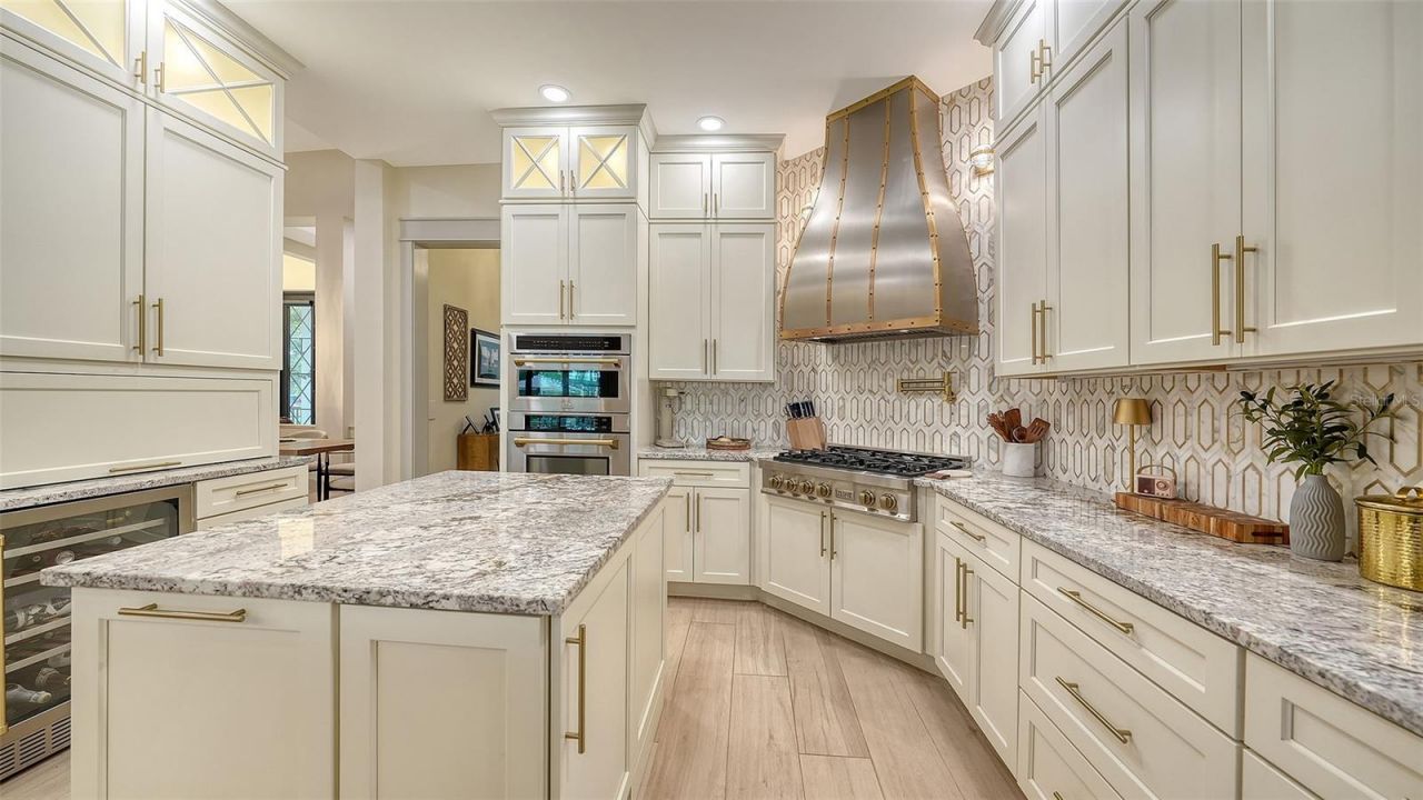 650 Oaks Creek Court, Osprey, FL 34229 Photo