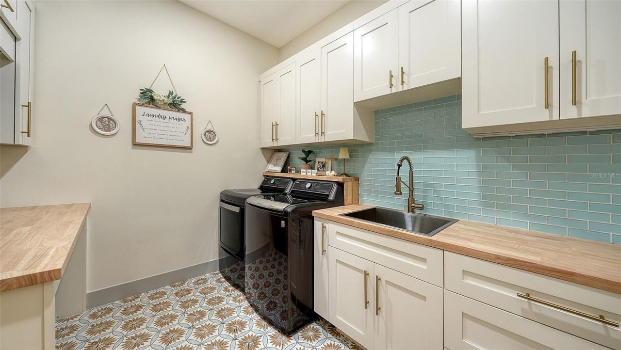 650 Oaks Creek Court, Osprey, FL 34229 Photo