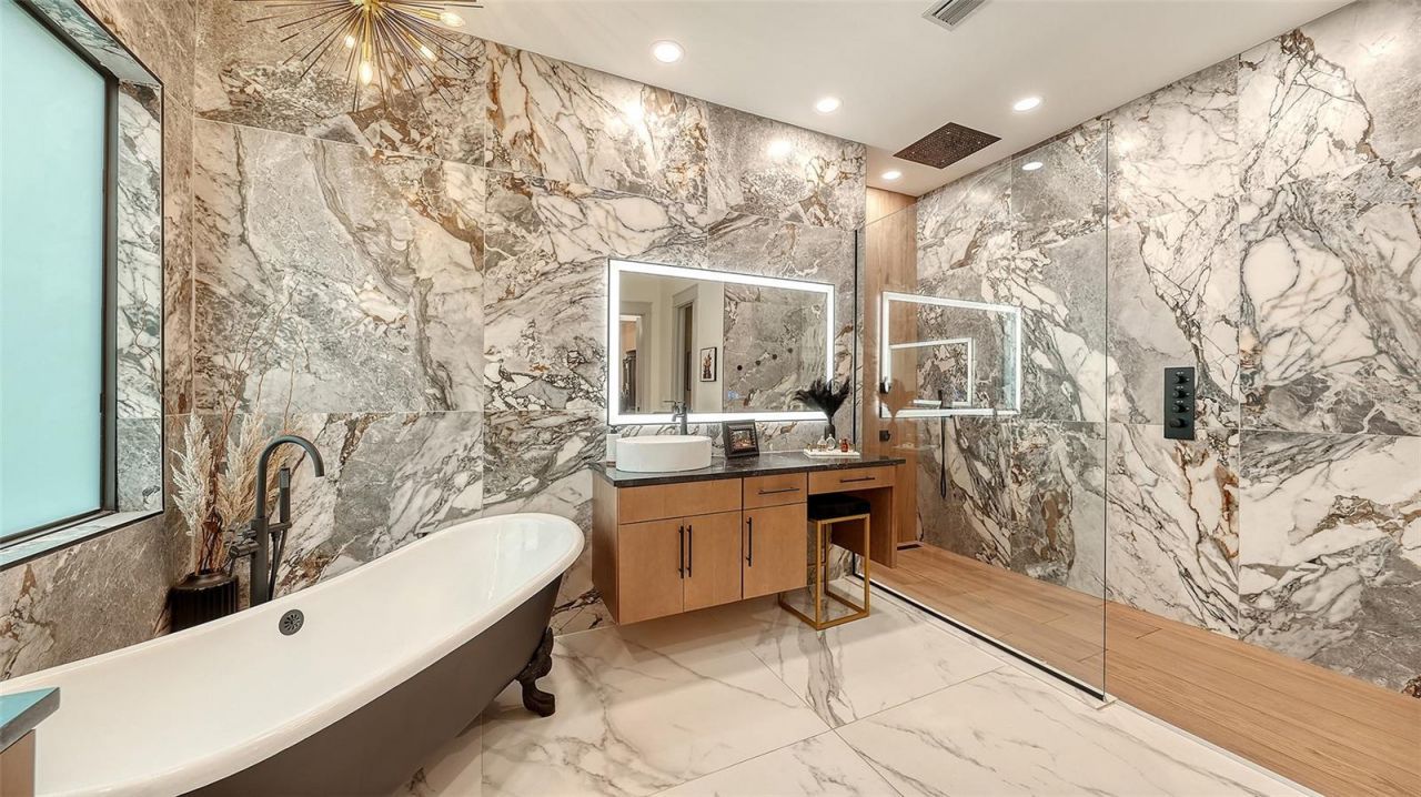 650 Oaks Creek Court, Osprey, FL 34229 Photo