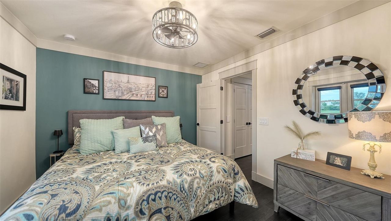 650 Oaks Creek Court, Osprey, FL 34229 Photo