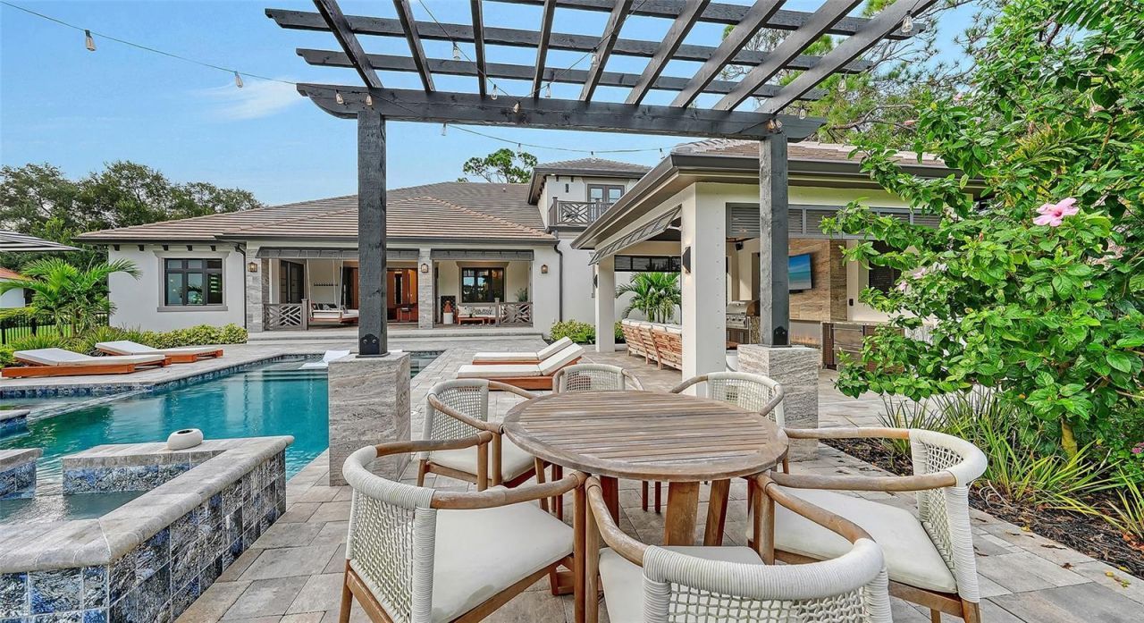 650 Oaks Creek Court, Osprey, FL 34229 Photo