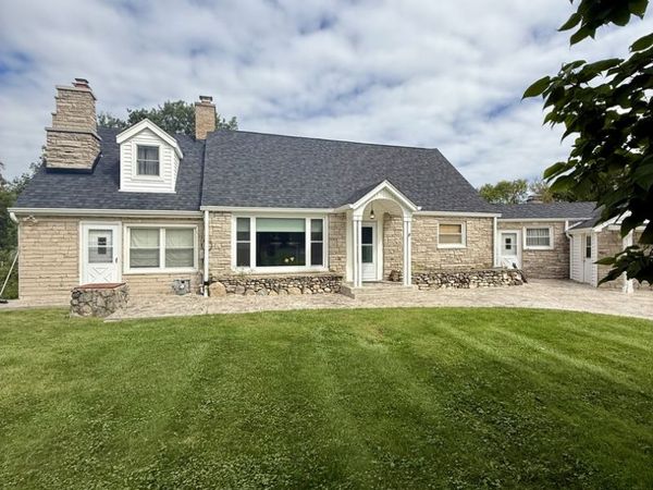 7616 Newbold Road , Cary, IL 60013